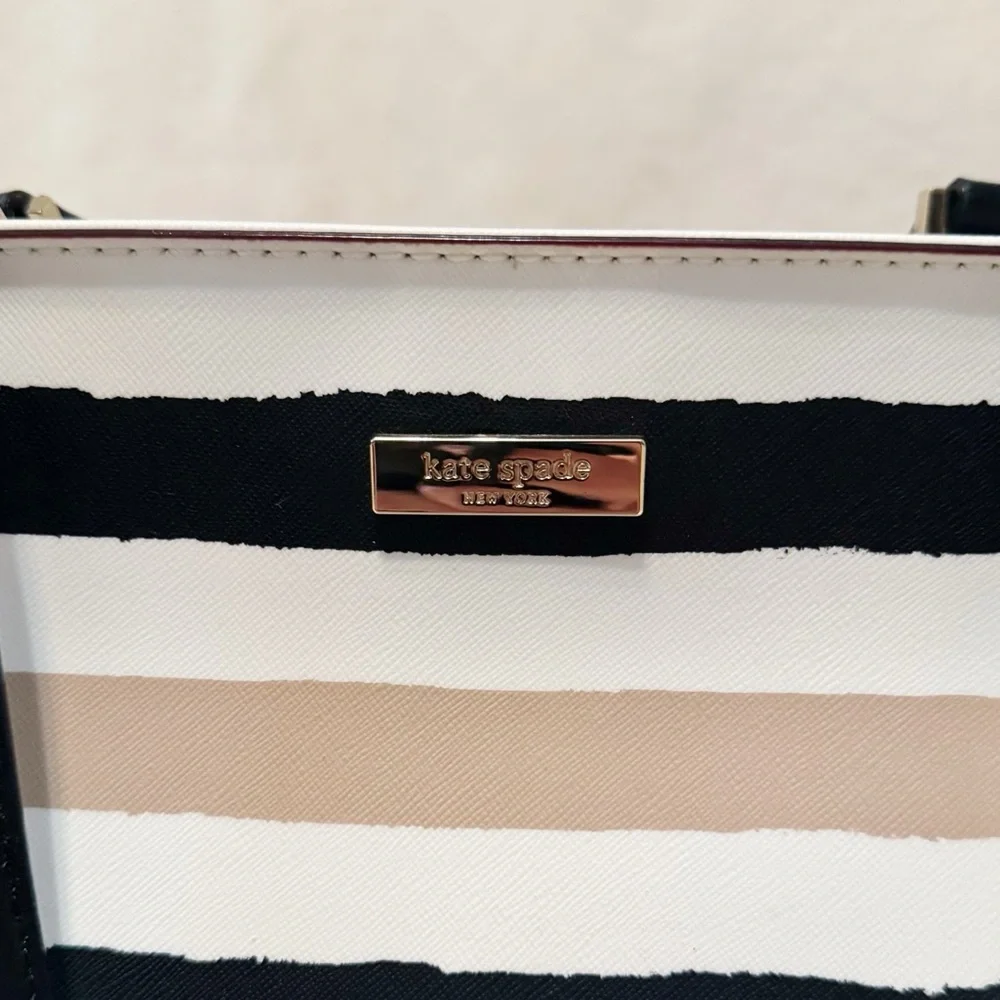 Kate Spade Grant Street Jules Large Tote Grainy Vinyl Striped Bag